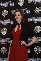 Anne Hathaway : anne-hathaway-1378056250.jpg