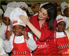 Anne Hathaway : anne-hathaway-1379112896.jpg