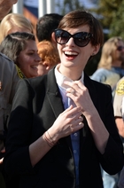 Anne Hathaway : anne-hathaway-1379802243.jpg