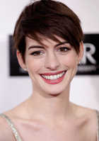 Anne Hathaway : anne-hathaway-1387556067.jpg