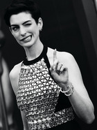 Anne Hathaway : anne-hathaway-1394132092.jpg