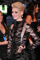 Anne Hathaway : anne-hathaway-1394643533.jpg