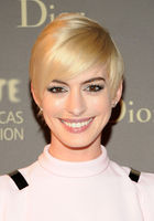 Anne Hathaway : anne-hathaway-1396011239.jpg