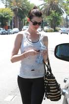 Anne Hathaway : anne-hathaway-1401989023.jpg