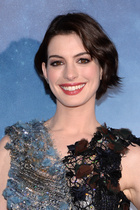 Anne Hathaway : anne-hathaway-1415300990.jpg