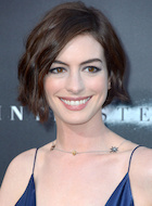 Anne Hathaway : anne-hathaway-1450468593.jpg