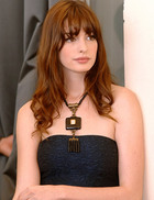 Anne Hathaway : anne_hathaway_1213821758.jpg