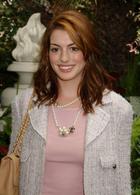 Anne Hathaway : anne_hathaway_1266423461.jpg