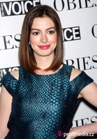 Anne Hathaway : anne_hathaway_1277446911.jpg