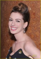 Anne Hathaway : anne_hathaway_1290288945.jpg