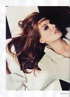 Anne Hathaway : anne_hathaway_1290877989.jpg