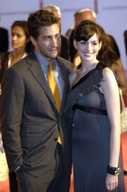 Anne Hathaway : anne_hathaway_1291248770.jpg