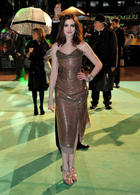 Anne Hathaway : anne_hathaway_1293910860.jpg