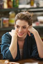 Anne Hathaway : anne_hathaway_1298142971.jpg