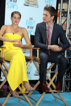 Ansel Elgort : TI4U1404756082.jpg