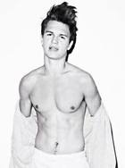 Ansel Elgort : ansel-elgort-1403365418.jpg