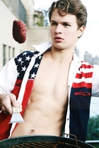 Ansel Elgort : ansel-elgort-1403365428.jpg