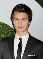 Ansel Elgort : ansel-elgort-1427830201.jpg