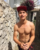 Ansel Elgort : ansel-elgort-1466879847.jpg