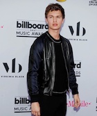 Ansel Elgort : ansel-elgort-1495581121.jpg