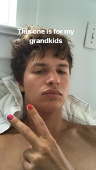 Ansel Elgort : ansel-elgort-1530998701.jpg