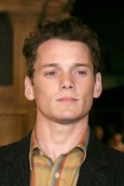 Anton Yelchin : anton-yelchin-1313794724.jpg