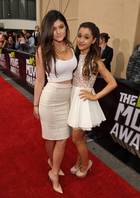 Ariana Grande : TI4U1380991780.jpg