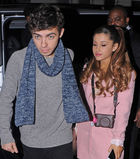 Ariana Grande : TI4U1390953026.jpg