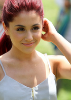 Ariana Grande : ariana-grande-1335505885.jpg