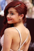 Ariana Grande : ariana-grande-1335825491.jpg