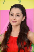 Ariana Grande : ariana-grande-1364544038.jpg