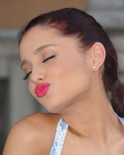 Ariana Grande : ariana-grande-1378055954.jpg