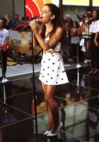 Ariana Grande : ariana-grande-1379354864.jpg