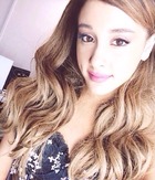 Ariana Grande : ariana-grande-1390585394.jpg