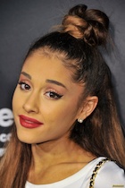 Ariana Grande : ariana-grande-1444694811.jpg