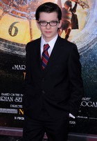 Asa Butterfield : asa-butterfield-1341188456.jpg