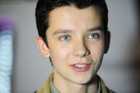 Asa Butterfield : asa-butterfield-1387814683.jpg