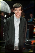 Asa Butterfield : asa-butterfield-1413590383.jpg