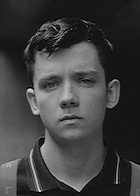 Asa Butterfield : asa-butterfield-1479144332.jpg