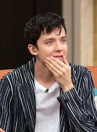 Asa Butterfield : asa-butterfield-1486169641.jpg