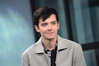 Asa Butterfield : asa-butterfield-1487458441.jpg