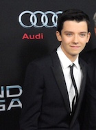 Asa Butterfield : asa-butterfield-1497064681.jpg