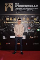 Asa Butterfield : asa-butterfield-1512988562.jpg