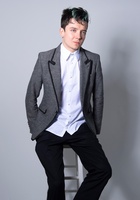 Asa Butterfield : asa-butterfield-1524988802.jpg