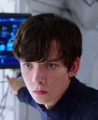 Asa Butterfield : asa-butterfield-1570437902.jpg