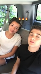 Asher Angel : asher-angel-1494744121.jpg