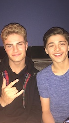 Asher Angel : asher-angel-1508986441.jpg