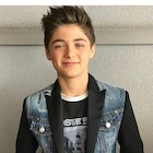 Asher Angel : asher-angel-1511333178.jpg