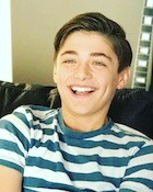 Asher Angel : asher-angel-1513333934.jpg