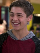 Asher Angel : asher-angel-1514589292.jpg